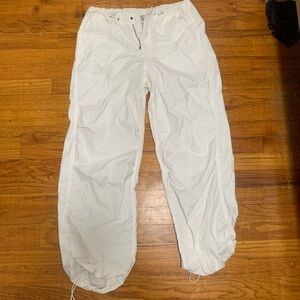 American Eagle White Cargo Pants